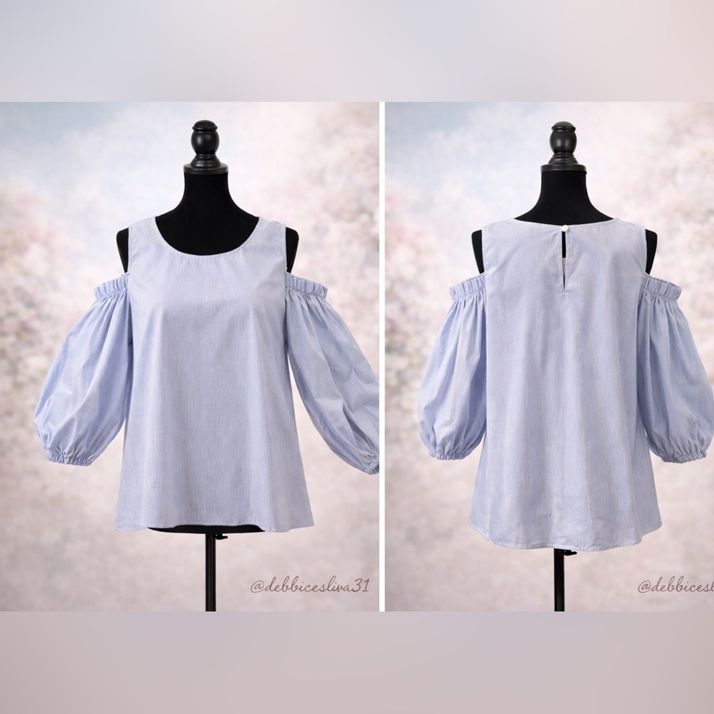 Soprano Striped Cold-Shoulder Blouse in Blue